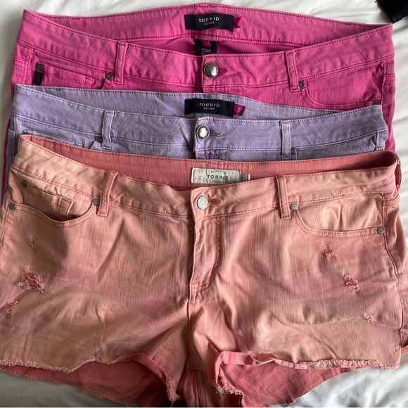 Set of 3 Torrid shorts - Picture 1 of 2